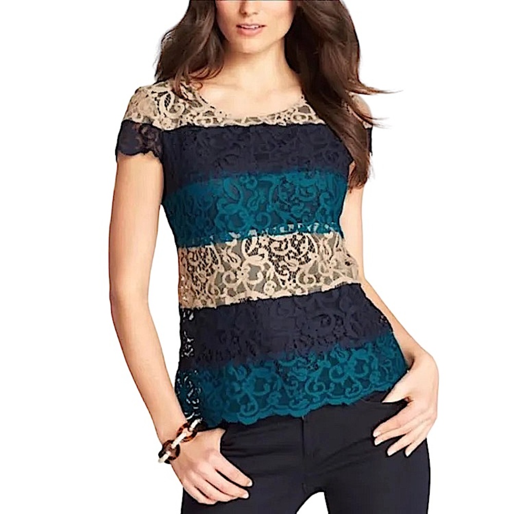 ANN TAYLOR: Cream & Blue Lace Short Sleeve Blouse -Size Small Petite